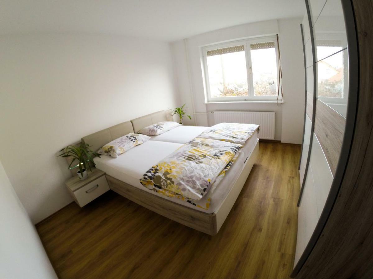 Apartments Andrej - Poetovio & Птуй Екстериор снимка